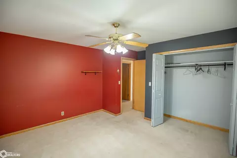 Bedroom - 1408 100th Ave, Bode, IA 50519 photo 5 of 9
