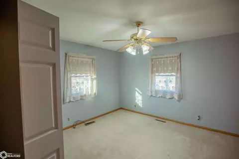 Bedroom - 1408 100th Ave, Bode, IA 50519 photo 3 of 9
