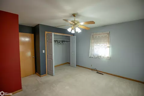 Bedroom - 1408 100th Ave, Bode, IA 50519 photo 4 of 9