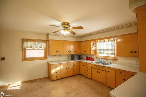 Kitchen - 1408 100th Ave, Bode, IA 50519 photo 1 of 3