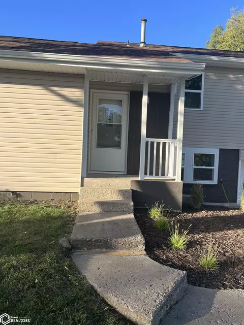 Exterior - 2002 Ridgeway Dr, Denison, IA 51442 photo 2 of 10