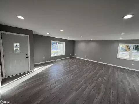 Living - 2002 Ridgeway Dr, Denison, IA 51442 photo 1 of 4