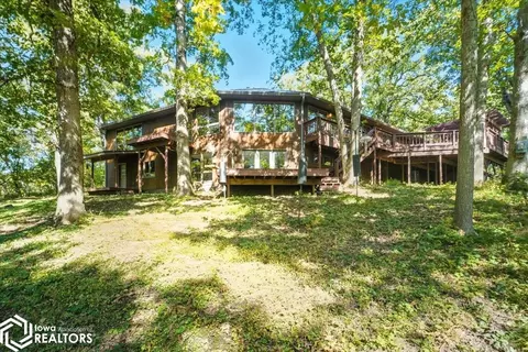 32038 236th St, Eldora, IA 50627 photo 3