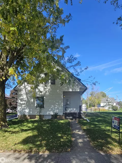 112 Main St, Rippey, IA 50235