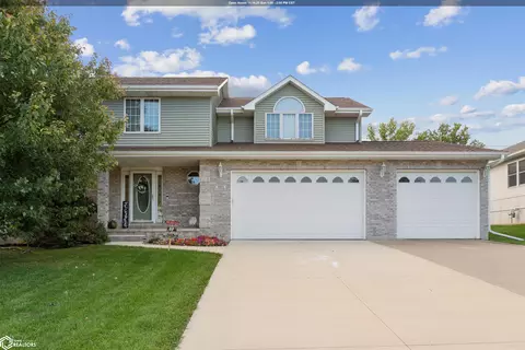 503 Thunderbird Dr, Marshalltown, IA 50158