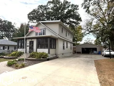 1007 N Minnesota St, Algona, IA 50511