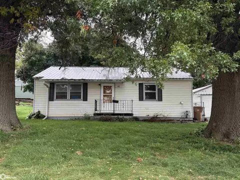 102 Nasby Ave, Audubon, IA 50025