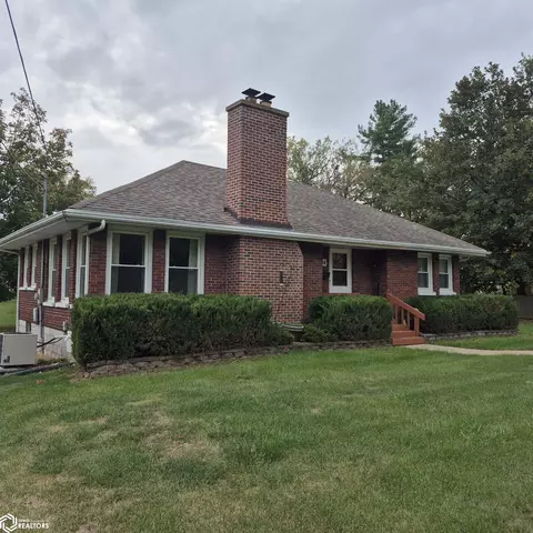 444 Crestview, Ottumwa, IA 52501
