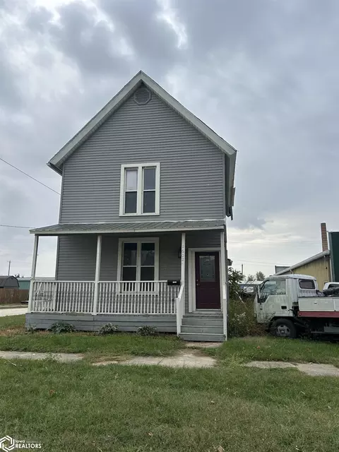 1602 Avenue M, Fort Madison, IA 52627