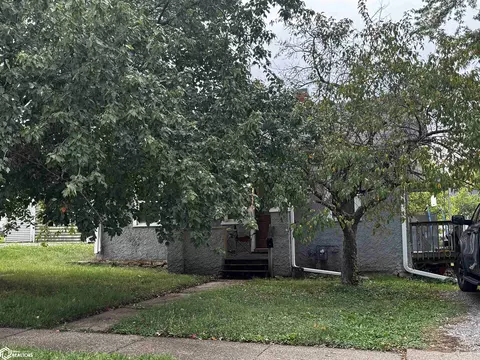 10 N 14th St, Marshalltown, IA 50158