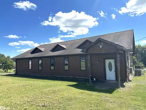 310 E 5th St, Cantril, IA 52542