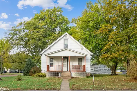 406 Center St, Middletown, IA 52638