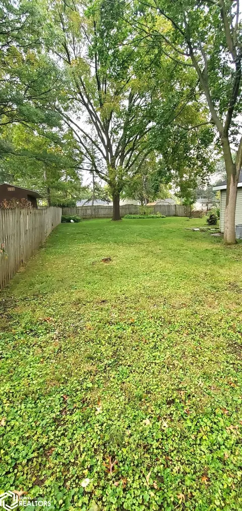 Exterior - 1618 Douglas Ave, Ames, IA 50010 photo 2 of 2