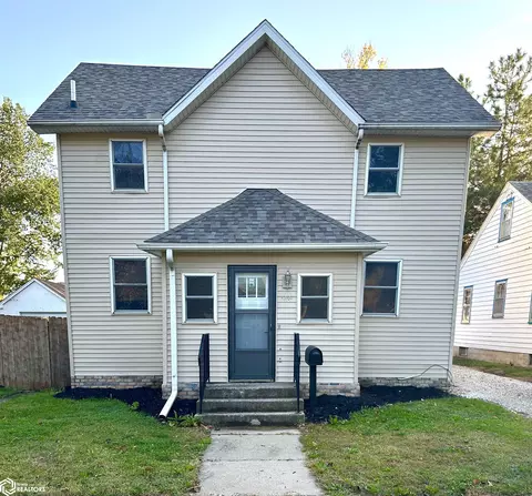 1214 Division St, Webster City, IA 50595
