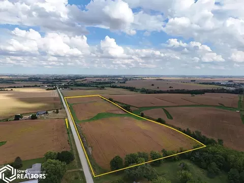 300 Th St, Tipton, IA 52772 photo 3