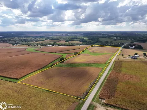 300 Th St, Tipton, IA 52772
