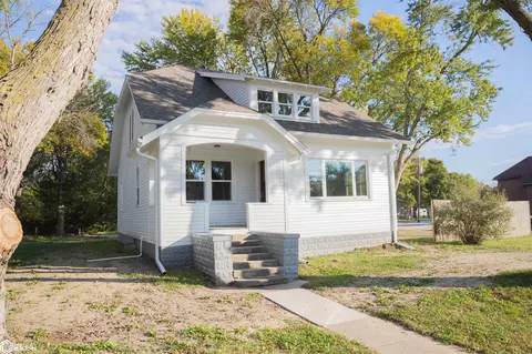1404 Washington St, Hamburg, IA 51640