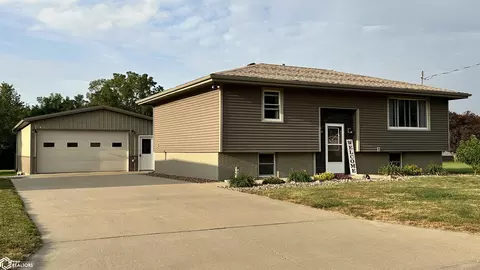 1209 M Ave W, Oskaloosa, IA 52577