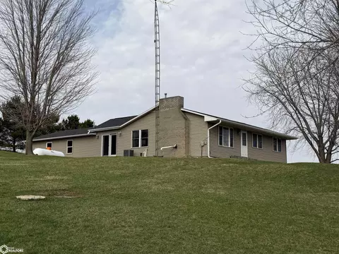 379 460th Ave, Grinnell, IA 50112