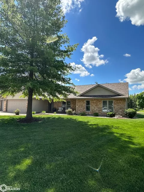 1713 Emerald Dr, Burlington, IA 52601