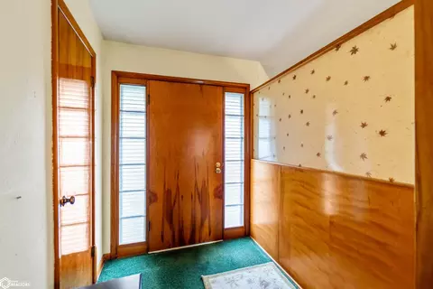717 5th St, Colo, IA 50056 photo 4