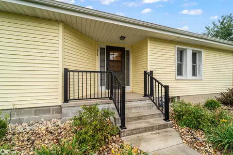 717 5th St, Colo, IA 50056 photo 3