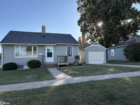 202 Cottage Grove Ave, West Burlington, IA 52655