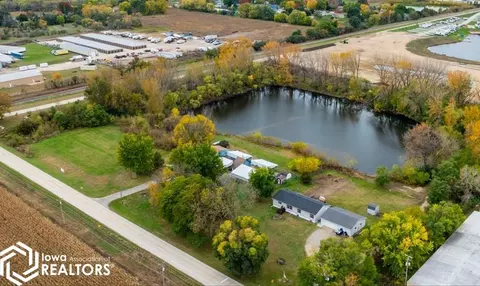 815 N 40th St, Clear Lake, IA 50428
