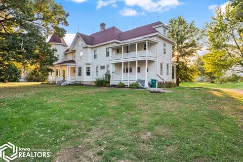 402 Goode St, Bloomfield, IA 52537