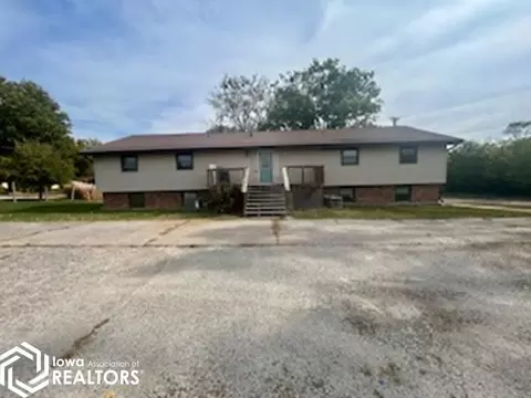 1301 Liberty Dr, Fairfield, IA 52556