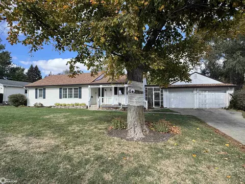 507 W Prairie St, Creston, IA 50801