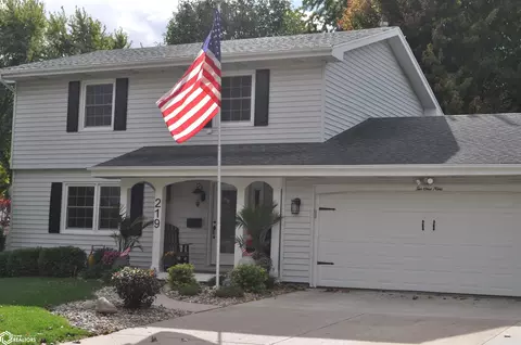 219 Windwood Dr, Carroll, IA 51401