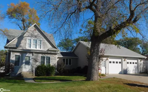 611 10th Ave, Manilla, IA 51454