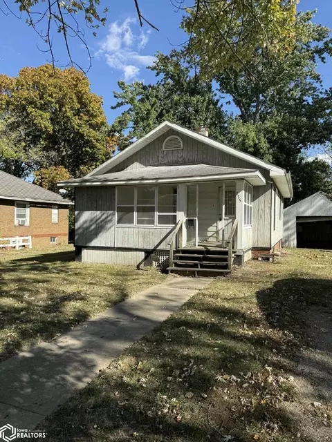 135 Chandler Blvd, Macomb, IL 61455