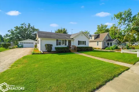 1407 18th Ave, Eldora, IA 50627