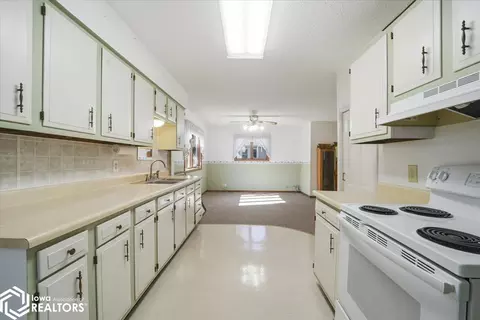 1407 18th Ave, Eldora, IA 50627 photo 15