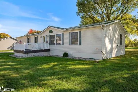305 2nd Ave, Defiance, IA 51527