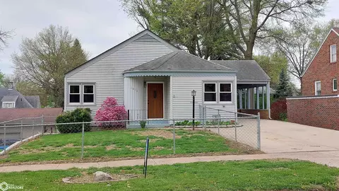 1012 E Corning St, Red Oak, IA 51566