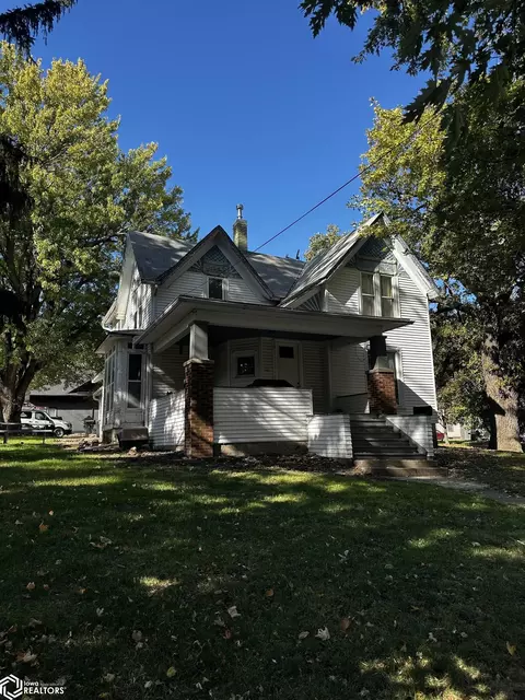 1101 Locust St, Atlantic, IA 50022