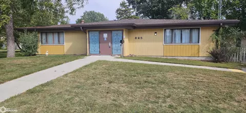 825 S 7th St, Forest City, IA 50436