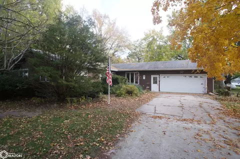 1780 210th St, Webster City, IA 50595