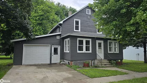 35 Ripley St, Titonka, IA 50480