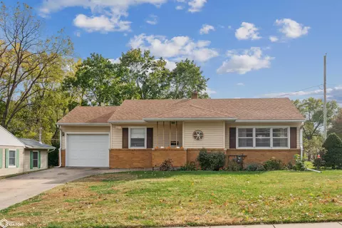 2503 Clearview Ave, Burlington, IA 52601