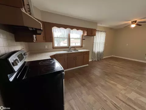 Kitchen - 1571 Laurel, Hamilton, IL 62341 photo 1 of 8