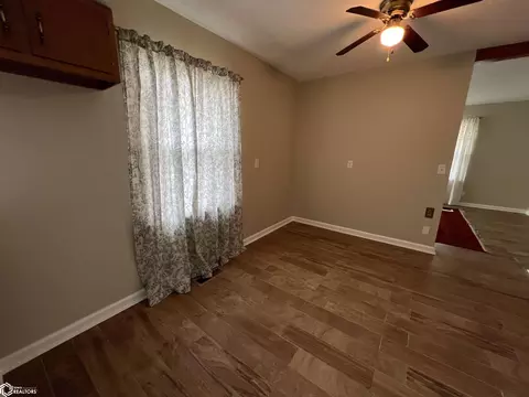 Living - 1571 Laurel, Hamilton, IL 62341 photo 8 of 8