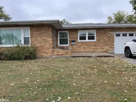Exterior - 1571 Laurel, Hamilton, IL 62341 photo 2 of 8
