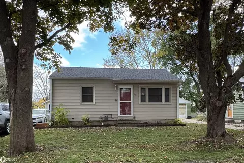 689 15th St SE, Mason City, IA 50401