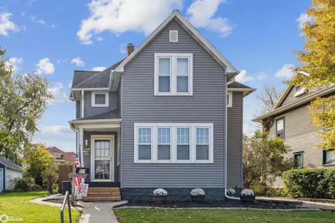 614 W State St, Marshalltown, IA 50158