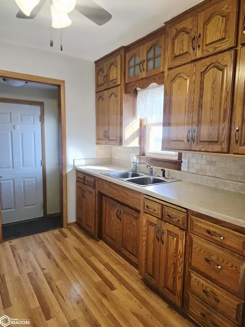 1280 State St, Garner, IA 50438 photo 9
