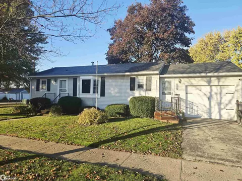 1280 State St, Garner, IA 50438 photo 2